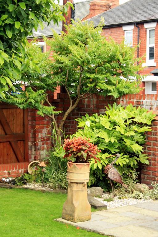 Laurels Bed & Breakfast Oswestry Exterior foto
