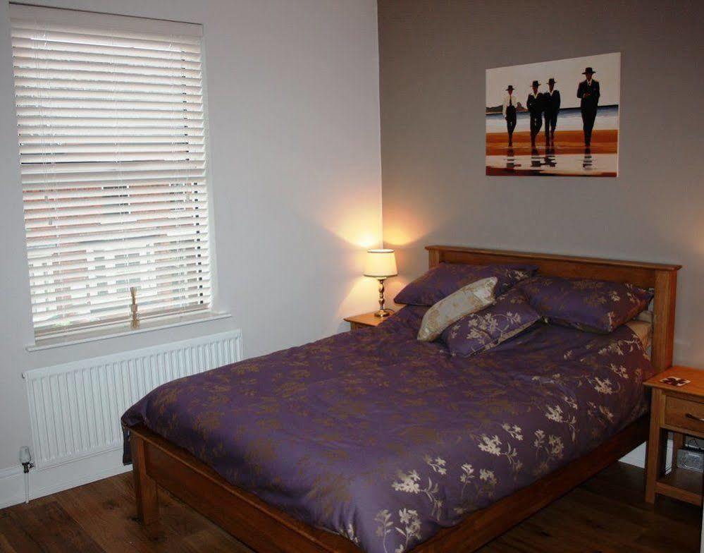 Laurels Bed & Breakfast Oswestry Exterior foto